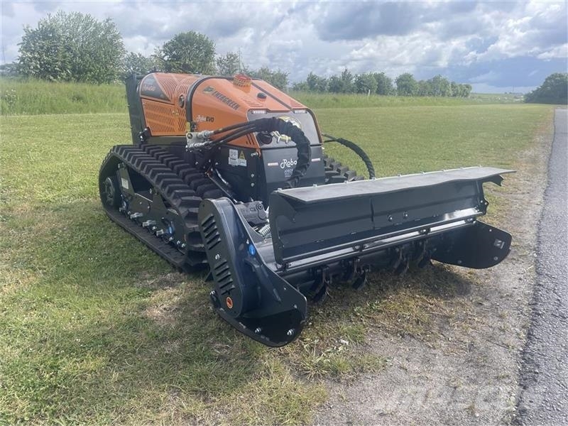 Energreen RoboEVO Inkl. 130cm slagleklipper og Warn el-spil Ρομποτικά Χορτοκοπτικά