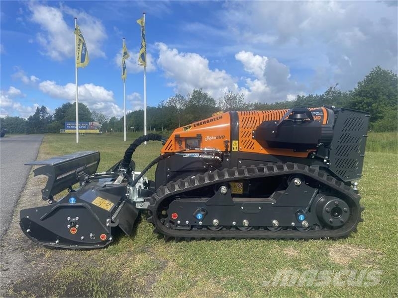 Energreen RoboEVO Inkl. 130cm slagleklipper og Warn el-spil Ρομποτικά Χορτοκοπτικά