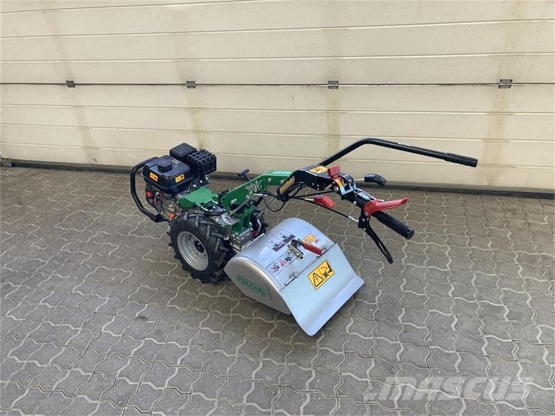 Ferrari 306 Med 46 cm fræser Kompaktní traktory