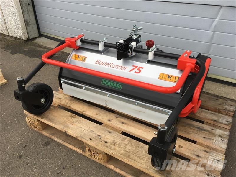 Ferrari Bladerunner slagleklipper 75 cm Kompaktní traktory