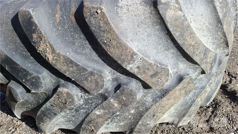 Firestone 600/65 R28 XXX Gumiabroncsok, kerekek és felnik