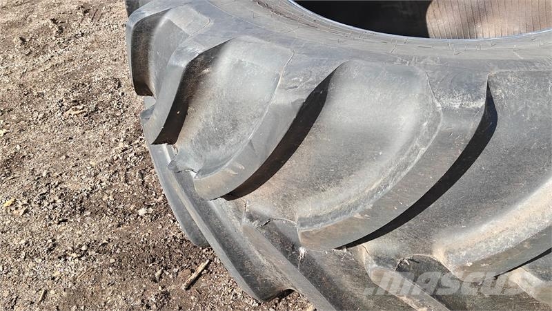 Firestone 710/70 R42 XXX الإطارات والعجلات والحافات