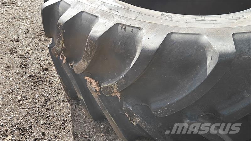 Firestone 710/70 R42 XXX الإطارات والعجلات والحافات