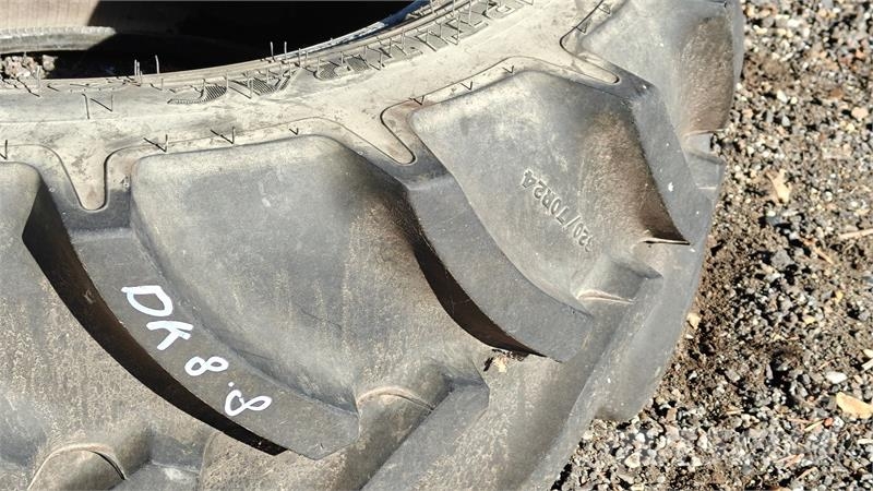 Goodyear 320/70R24 XXX Gumiabroncsok, kerekek és felnik