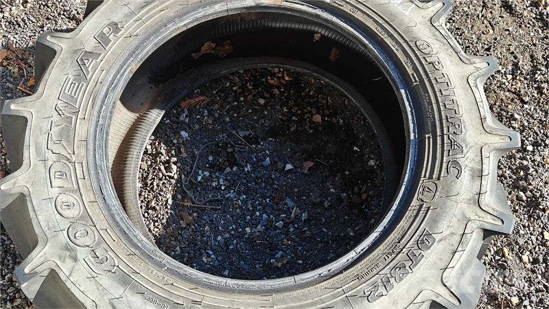 Goodyear 320/70R24 XXX Gumiabroncsok, kerekek és felnik