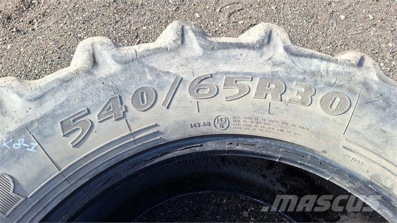 Goodyear 540/65R30 XXX Gumiabroncsok, kerekek és felnik