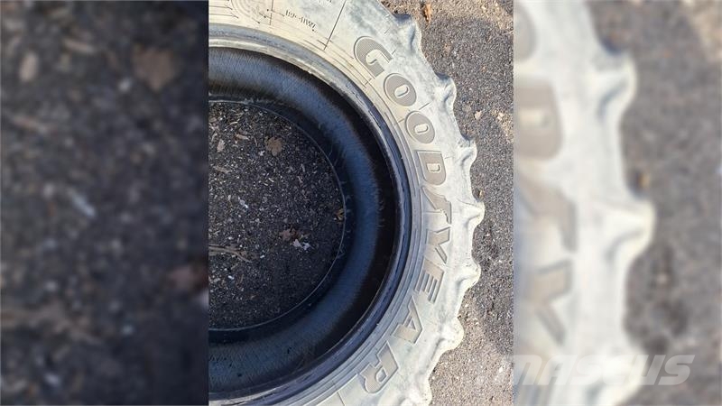 Goodyear 540/65R30 XXX Gumiabroncsok, kerekek és felnik