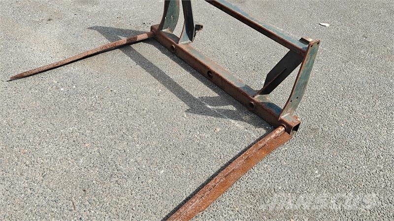 - - - Halmspyd Med Euro Fæste Front loader accessories
