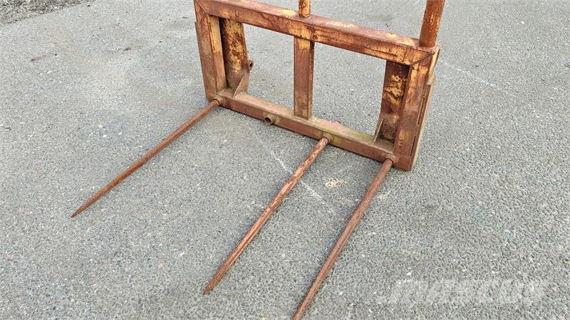 - - - Halmspyd Med Eurofæste Front loader accessories