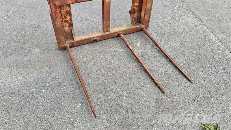 - - - Halmspyd Med Eurofæste Front loader accessories