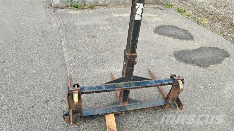 - - - Halmspyd Med Trima Fæste Front loader accessories