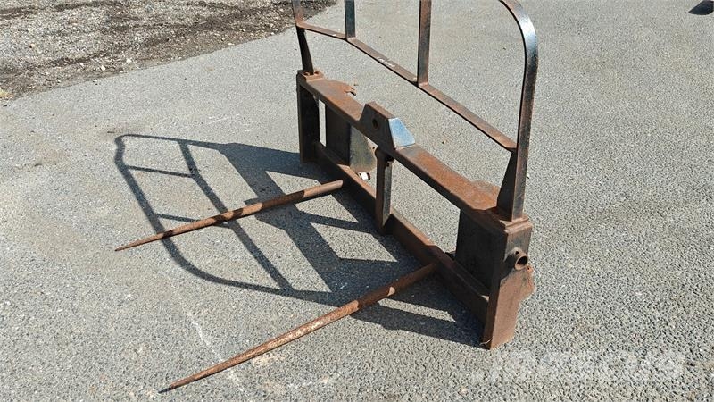 - - - Halmspyd Med ukendt fæste Front loader accessories