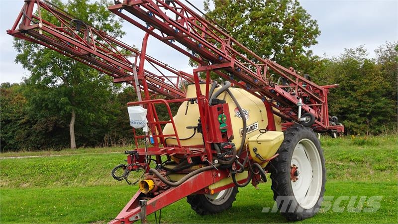 Hardi Commander 2800 Vontatott trágyaszórók