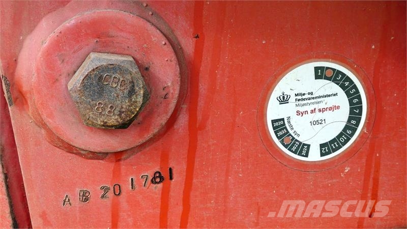 Hardi Commander 2800 Vontatott trágyaszórók