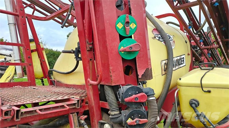 Hardi Commander 2800 Vontatott trágyaszórók