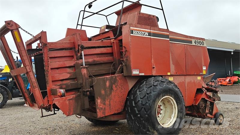 Hesston 4900 محزمات مربعة