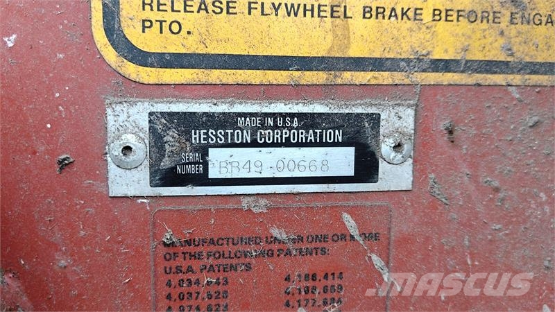 Hesston 4900 محزمات مربعة