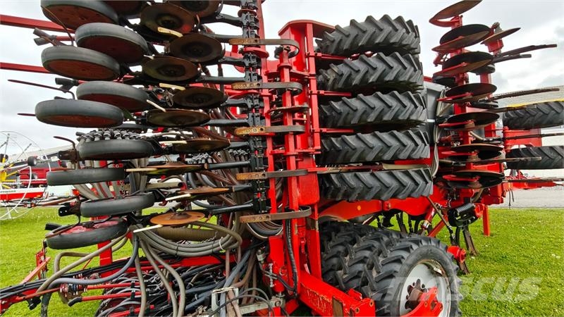 Horsch Focus 6TD مثاقيب