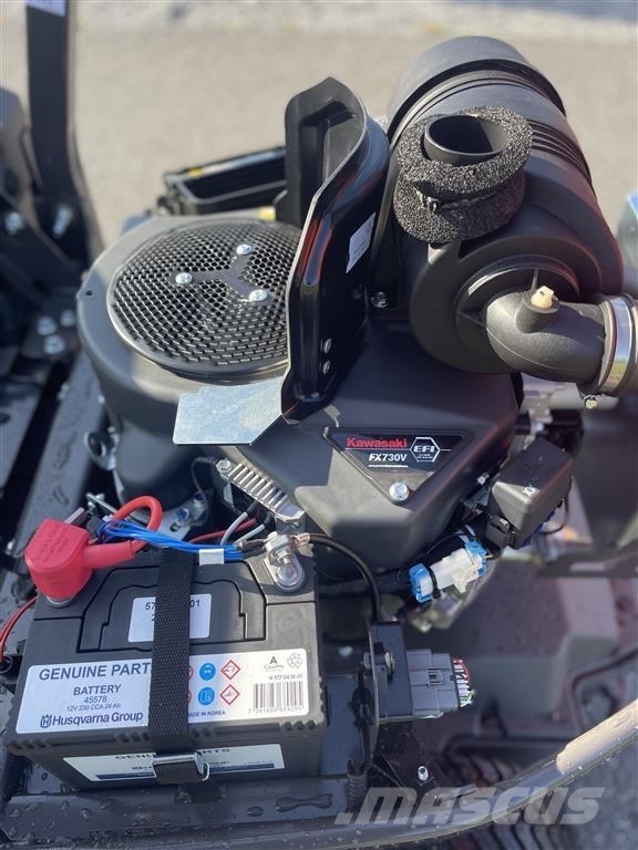 Husqvarna P524X Efi Inkl. 137cm combi klippebord コンパクトトラクター