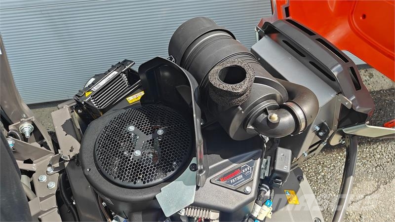 Husqvarna P524X Efi Inkl. 122X klippebord Traktorske kosilice