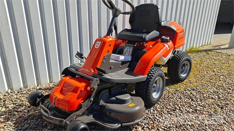 Husqvarna R 214TC 103cm klippebord جرارات مدمجة