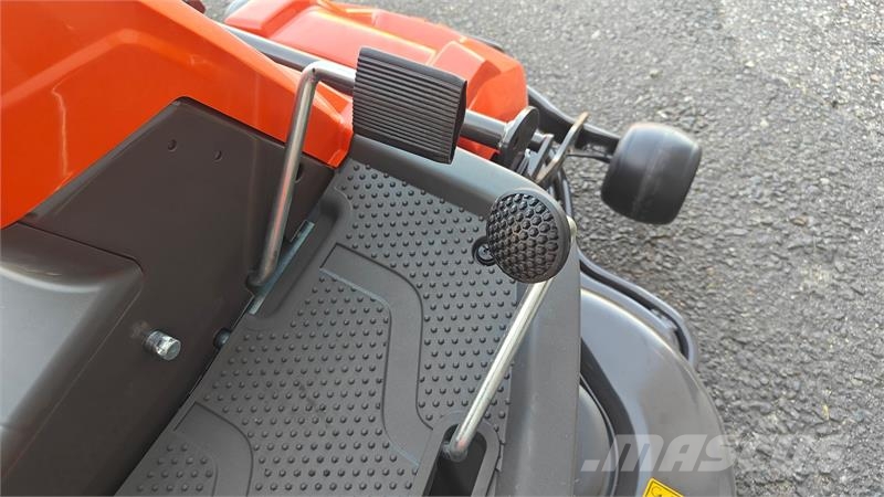 Husqvarna R214TC. inkl. 103cm klipperdæk Traktorske kosilice