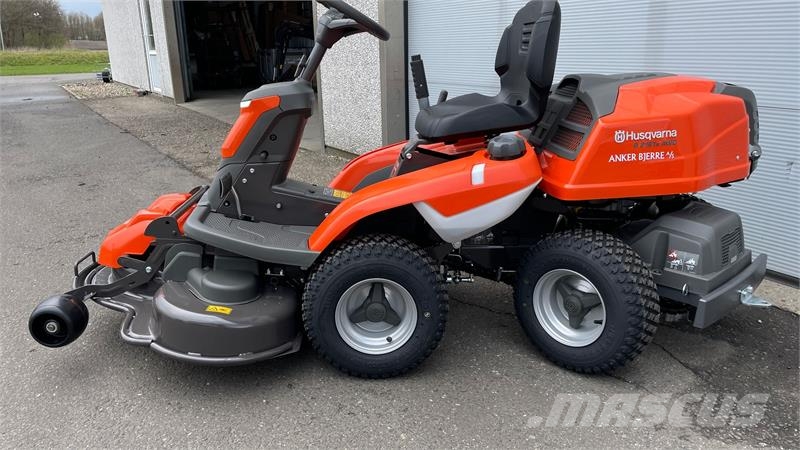 Husqvarna R216Ts Awd inkl. 103cm klipper - NY MODEL Reitermäher