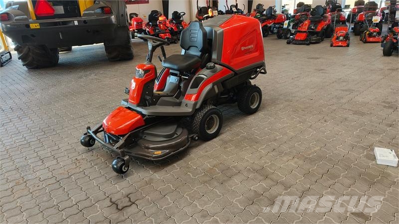 Husqvarna RC 320Ts AWD Trattorini tagliaerba