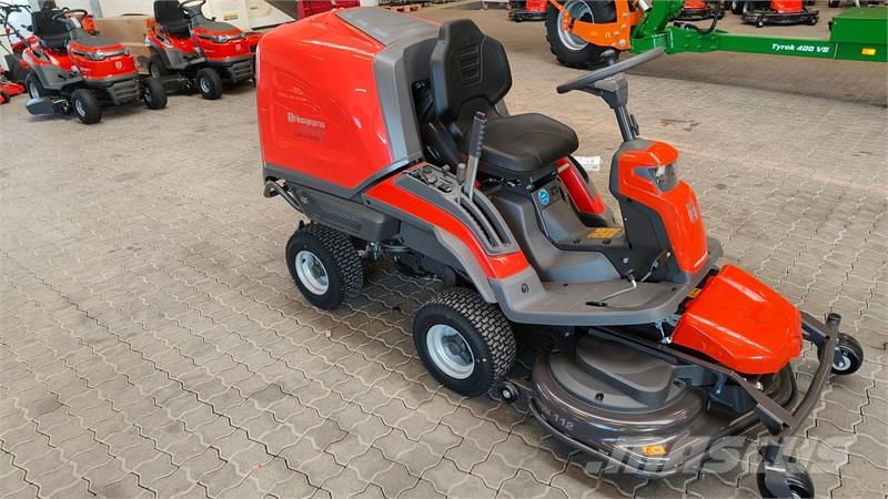 Husqvarna RC 320Ts AWD Trattorini tagliaerba