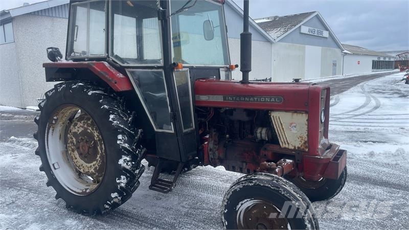 International IH 574 Traktoren