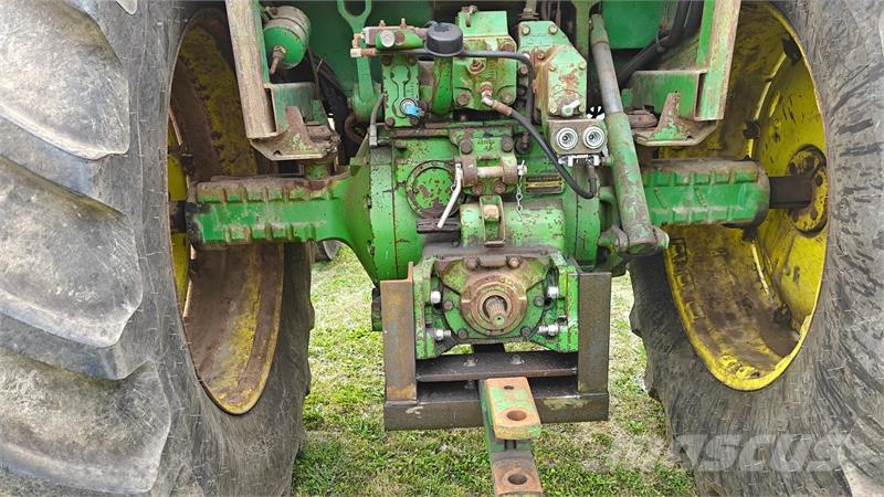 John Deere 4230 Traktorok