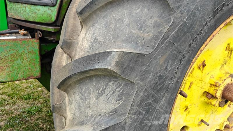 John Deere 4230 Tracteur