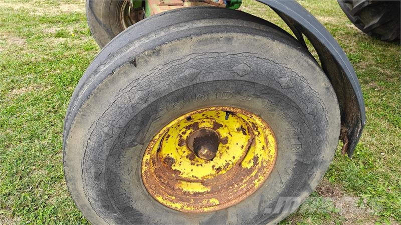John Deere 4230 Tracteur