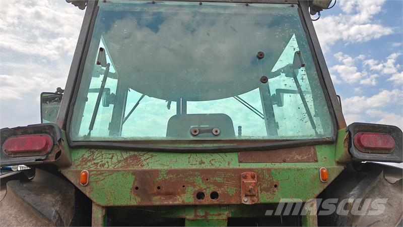 John Deere 4230 Traktorok