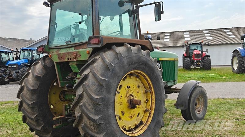 John Deere 4230 Tracteur