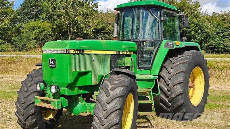 John Deere 4755 Tracteur