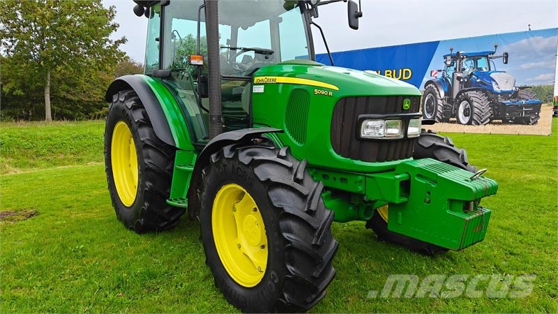 John Deere 5090R Traktori