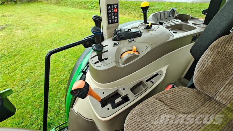 John Deere 5090R Traktori