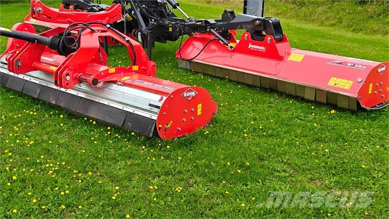 Kuhn BP 8300 og BPR 305 Kaszák