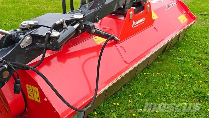 Kuhn BP 8300 og BPR 305 Kaszák
