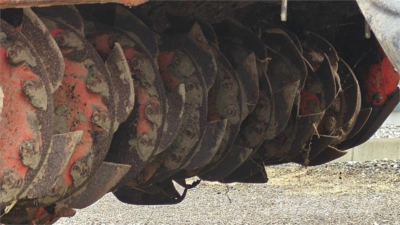 Kuhn EL 162-300 Cultivators