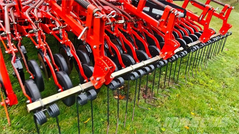 Kuhn Venta LC 4000/HR4004D مثاقيب مدمجة