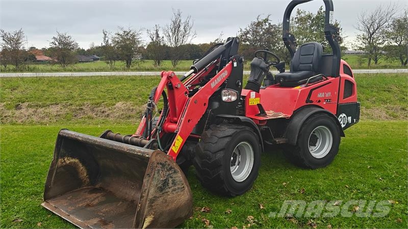 Manitou MLA 3-35H Mini iekrāvēji