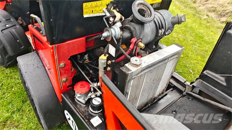 Manitou MLA 3-35H Mini iekrāvēji