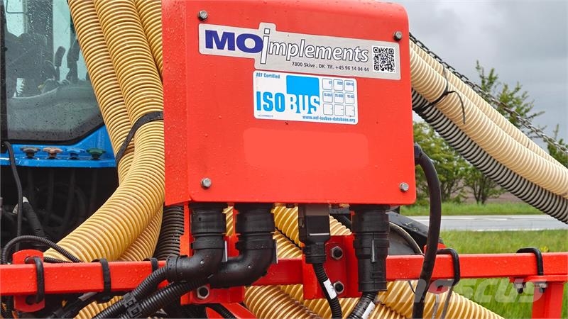Maschio Gaspardo MANTA ISOTRONIC 12-75 XL Med fronttank Sejačice