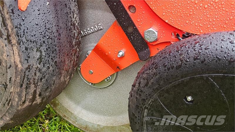 Maschio Gaspardo MANTA ISOTRONIC 12-75 XL Med fronttank Sejačice