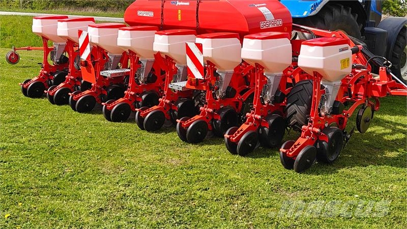 Maschio Gaspardo Mirka Isotronic 8 Mechanické sejačky