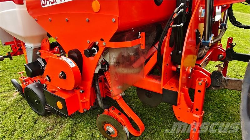 Maschio Gaspardo Mirka Isotronic 8 Mechanické sejačky
