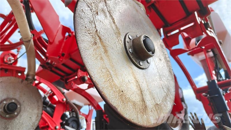 Maschio Gaspardo Mirka Isotronic 8 Mechanické sejačky