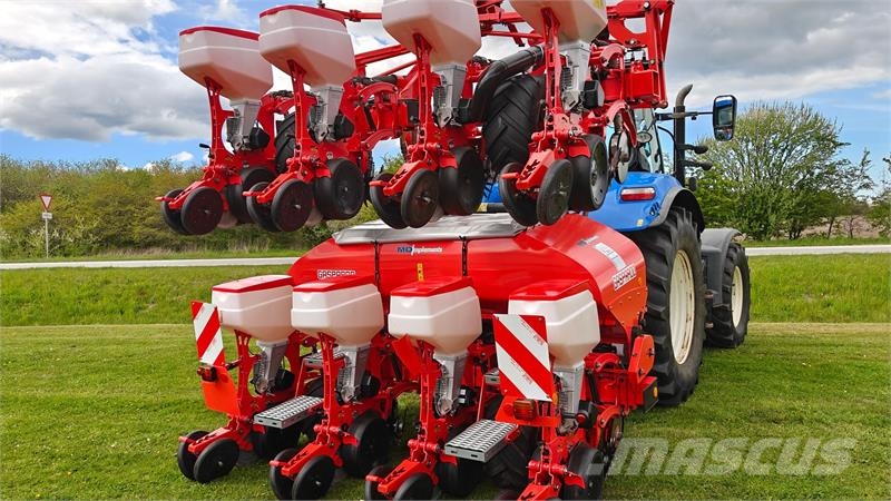 Maschio Gaspardo Mirka Isotronic 8 Mechanické sejačky